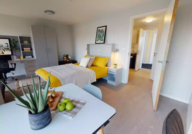 Gold 1 Bed Apartment main photo