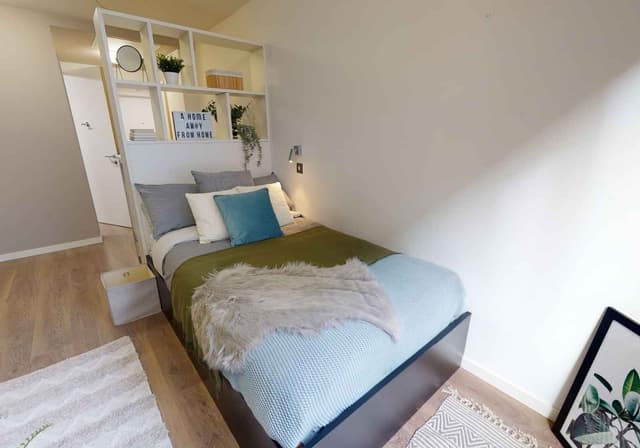 Platinum Studio main photo