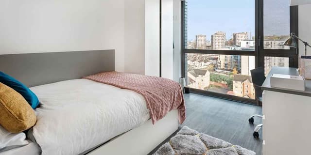 3 Bed Apartment Shared Upper Level main photo