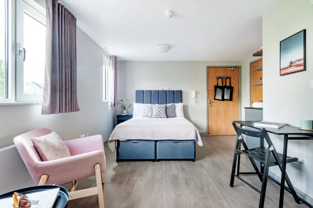 Master Ensuite A main photo