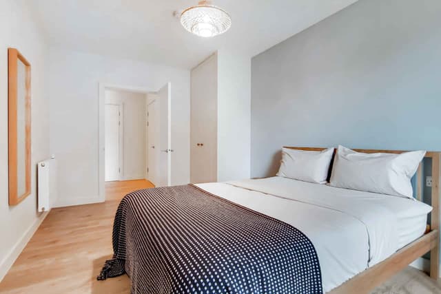 1 Bed Apartment main photo