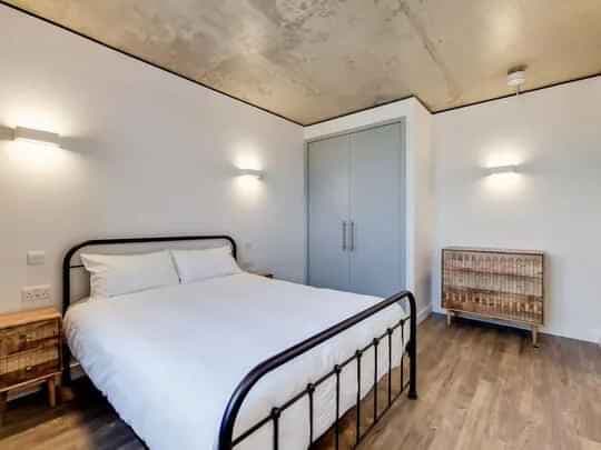 1 Bedroom Apartment main photo