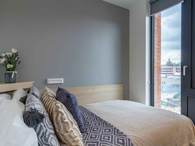 Classic 2 Bed Apartment main photo