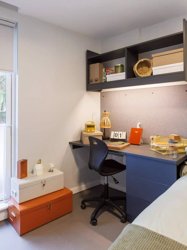 10 Bed Ensuite Plus main photo