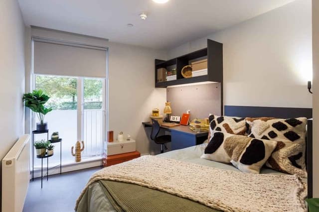 10 Bed En-suite main photo