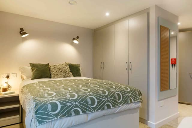 Premium One Bed Apartment main photo