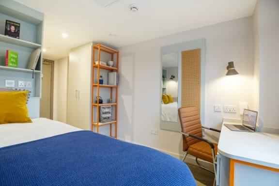 8 Bed En-suite main photo