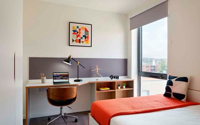 Two-Bed Apartment main photo