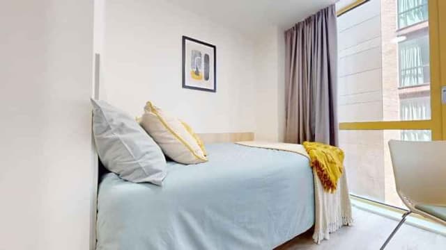 Silver En Suite Plus main photo