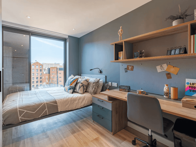 Standard Ensuite main photo