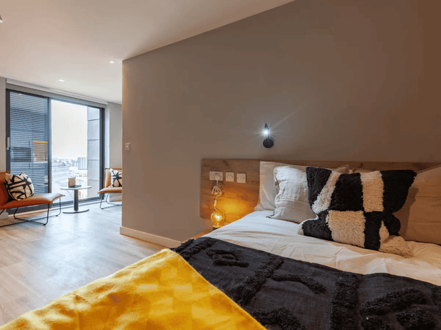 Deluxe Studio main photo