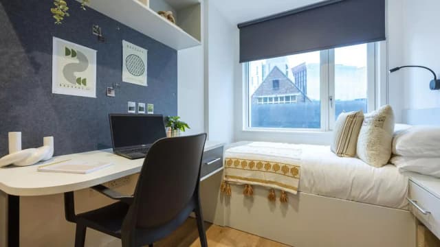 Classic Ensuite main photo