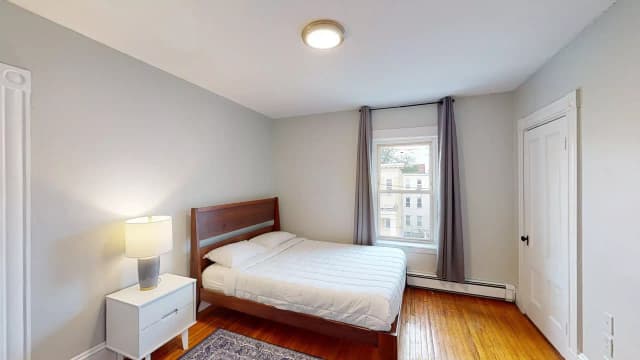#1390C : Allston main photo