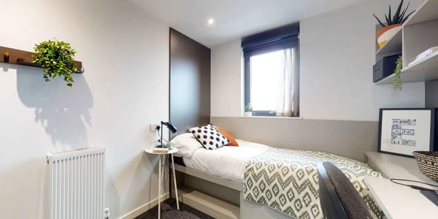 3 Bed Apartment Shared Penthouse main photo