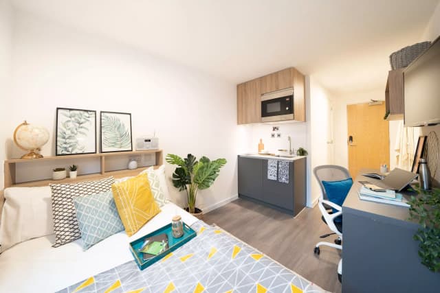 Studio Silver Penthouse main photo