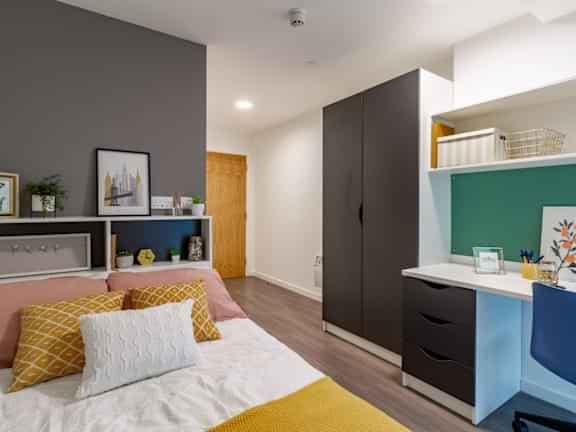 Skyline Gold En Suite main photo