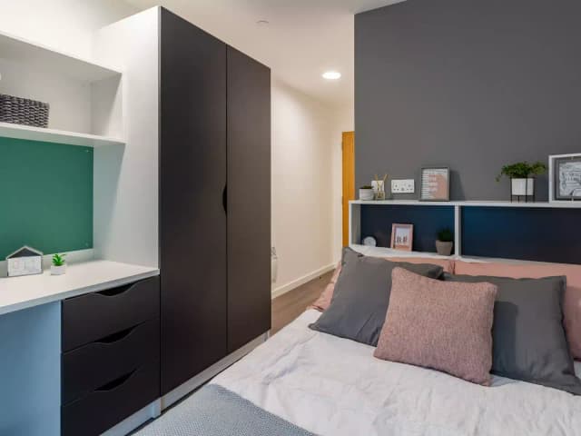 Bronze Premium En Suite main photo