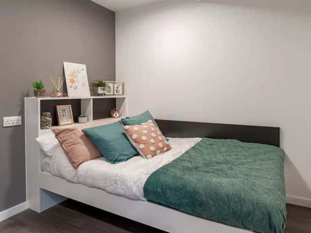 Platinum En Suite main photo