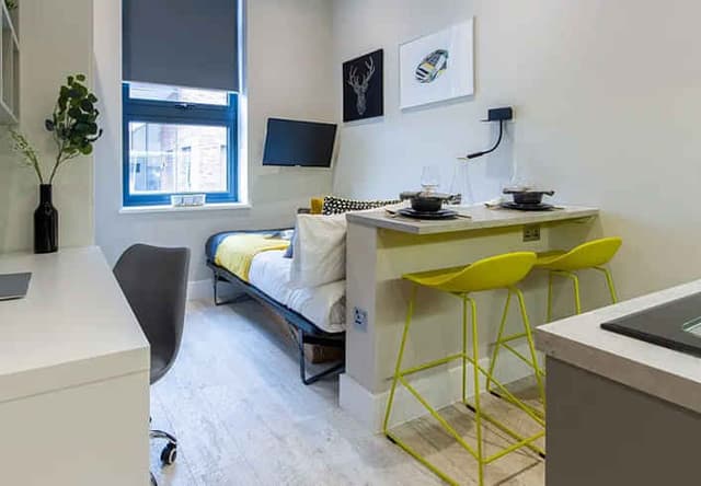 Silver Studio main photo