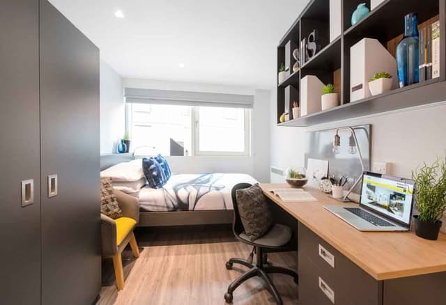 Standard En Suite main photo