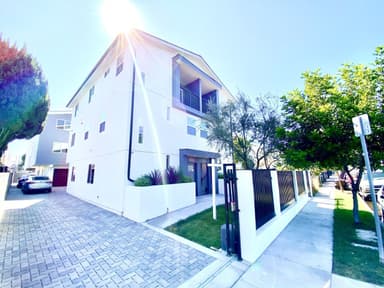 Place Preview main user avatar