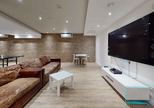 Premium Studio Lower main photo