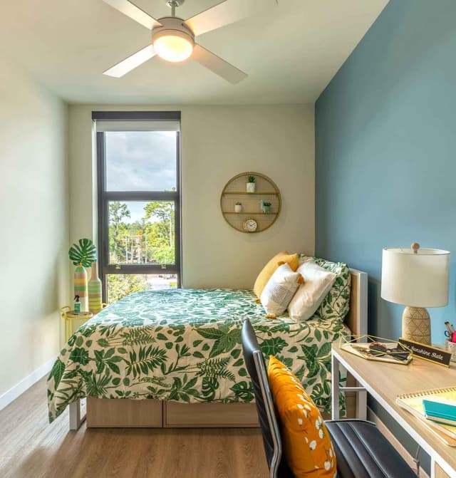 5 Bed 5 Bath main photo