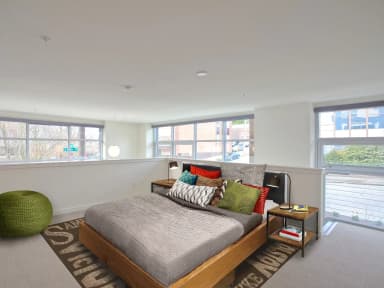 Place Preview main user avatar