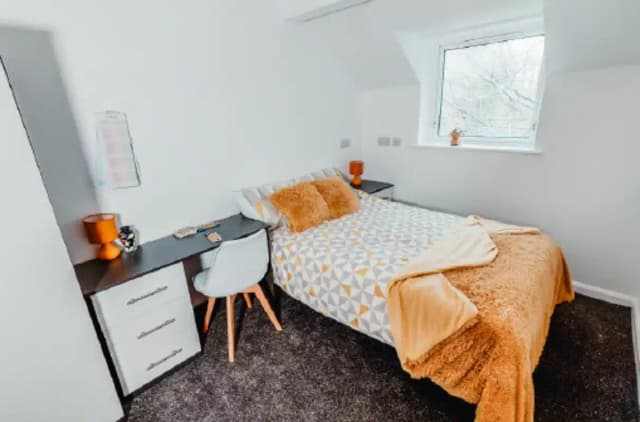 3 Bedroom Apartment main photo