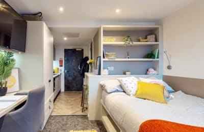 Bronze Studio Penthouse Level main photo