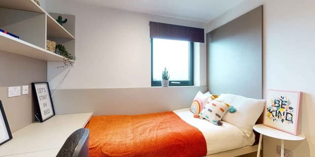 2 Bed Apartment Shared Upper Level main photo