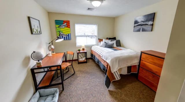 Room in 2 Bedroom 2 Bathroom | 2X2P main photo