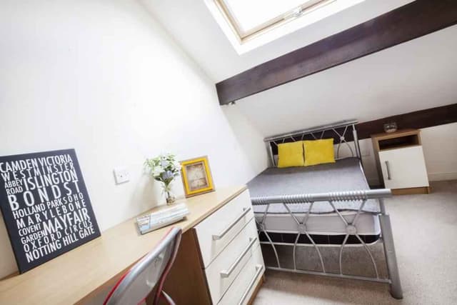 Premier En-Suite main photo