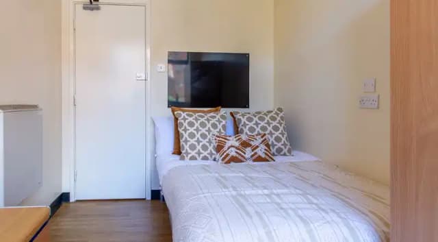 Silver Room main photo