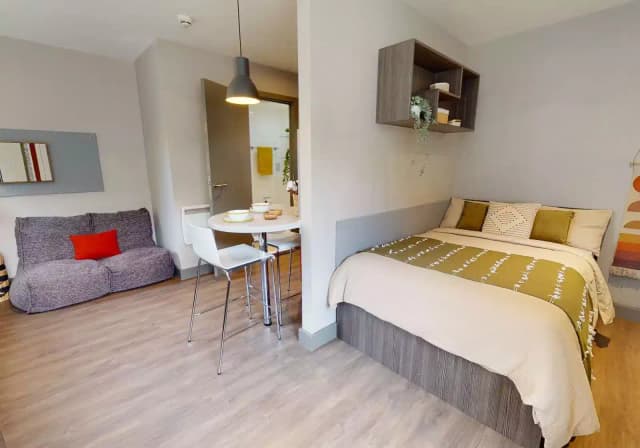 Diamond Studio Plus main photo