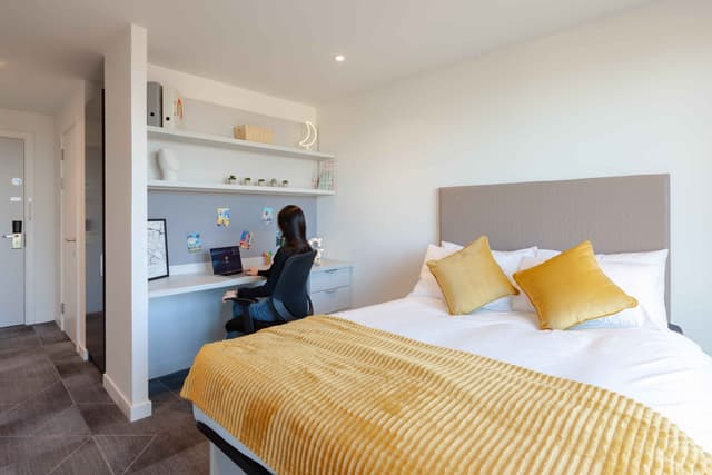 True Apartment 6-Bedrooms main photo