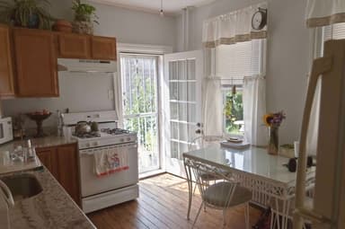 Place Preview main user avatar