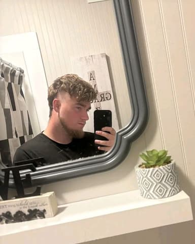 Profile Picture main user avatar