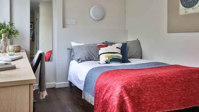 Gold Studio main photo