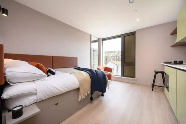 Deluxe Studio main photo