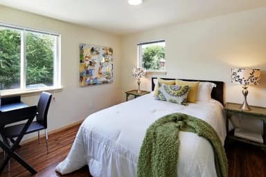 Place Preview main user avatar