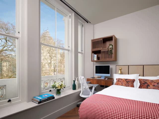 Standard Studio main photo