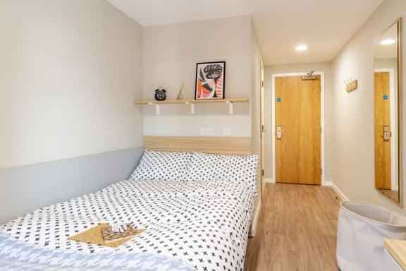 Copper Ensuite main photo