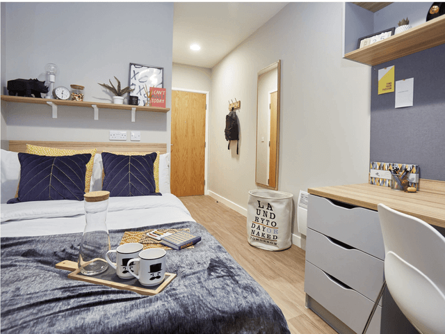 Bronze En Suite main photo