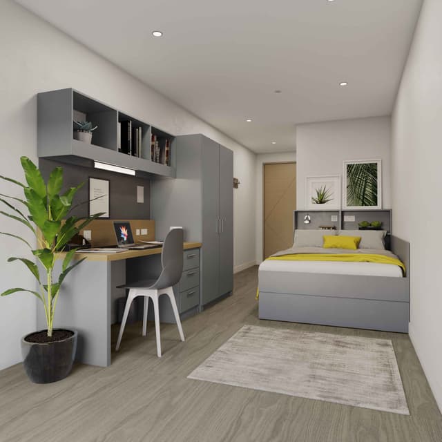 Silver En Suite Plus main photo