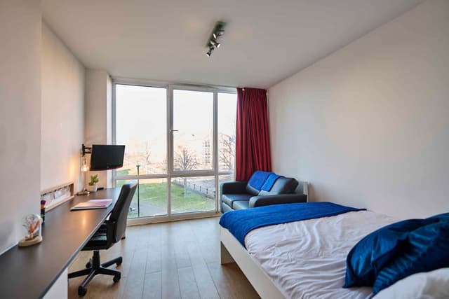 Studio Platinum main photo