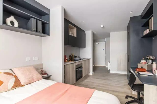 Large Studio - Ground Floor main photo