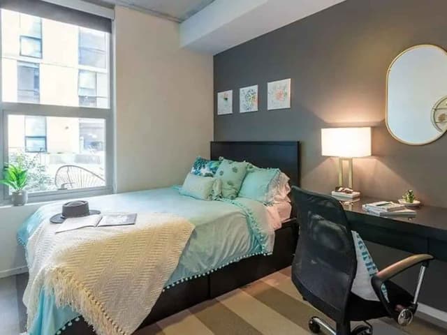 3 Bed, 3 Bath Classic B Renovated main photo