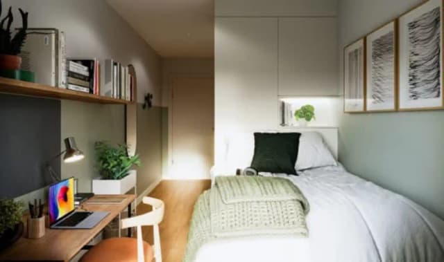 Standard Ensuite main photo