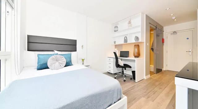 Silver Studio main photo